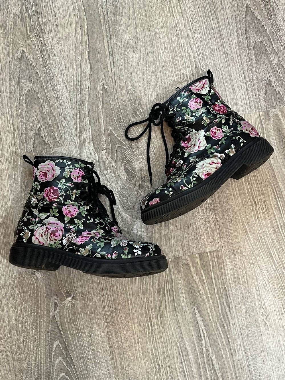 Mossimo Size 7 Pink Green Black Floral Ankle Lace Up Zip Combat Boots